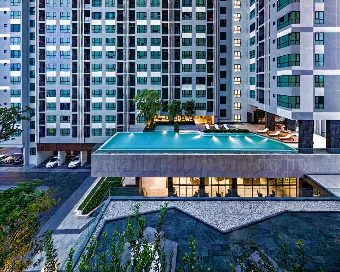 The Base Central Pattaya Exterior foto
